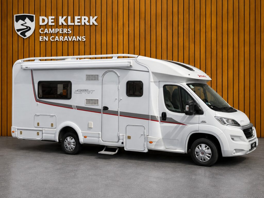 Dethleffs ESPRIT T7010 / Gratis Stalling