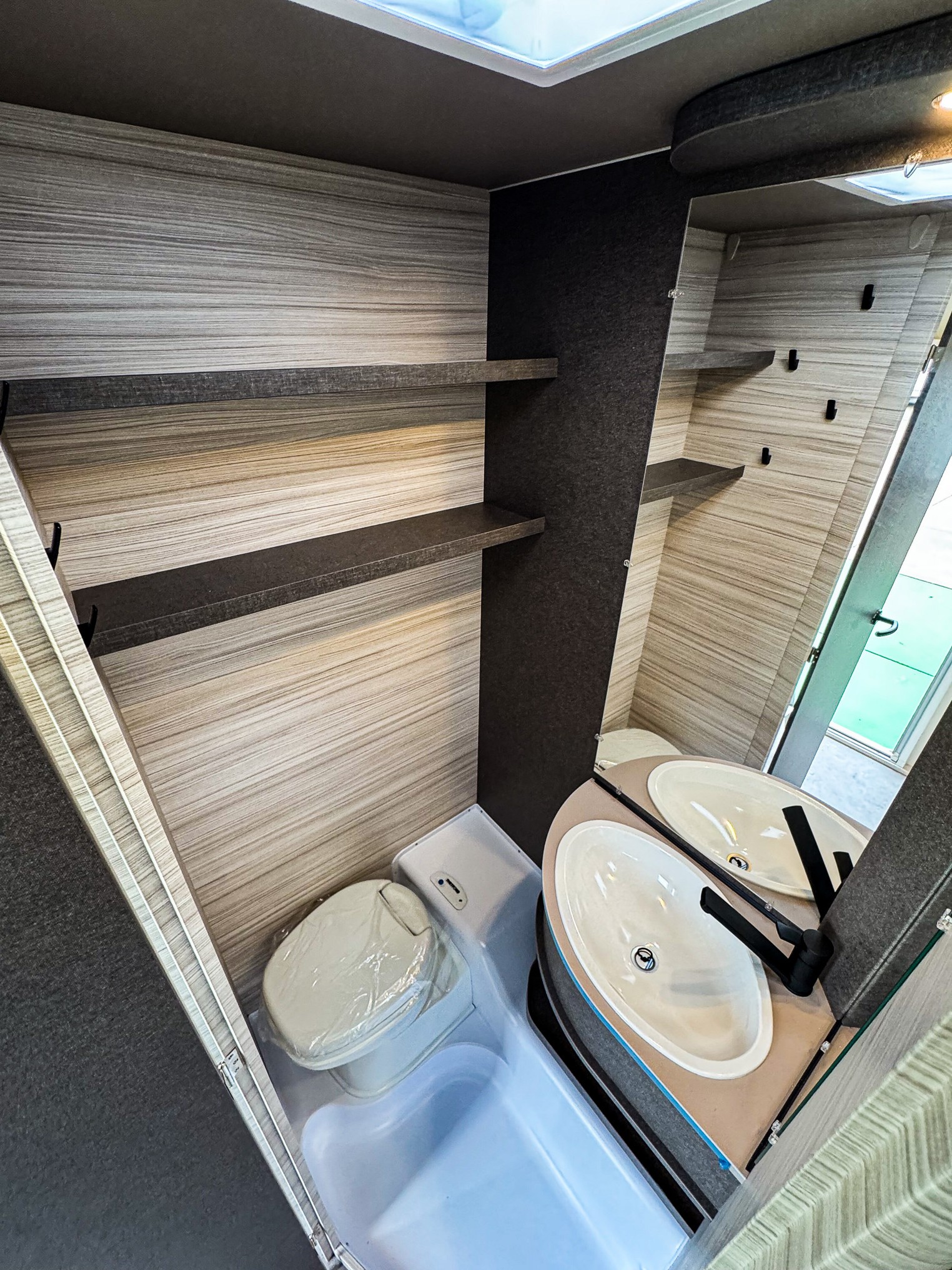 Dethleffs C-Joy 480 QLK Active Active-pakket foto 8