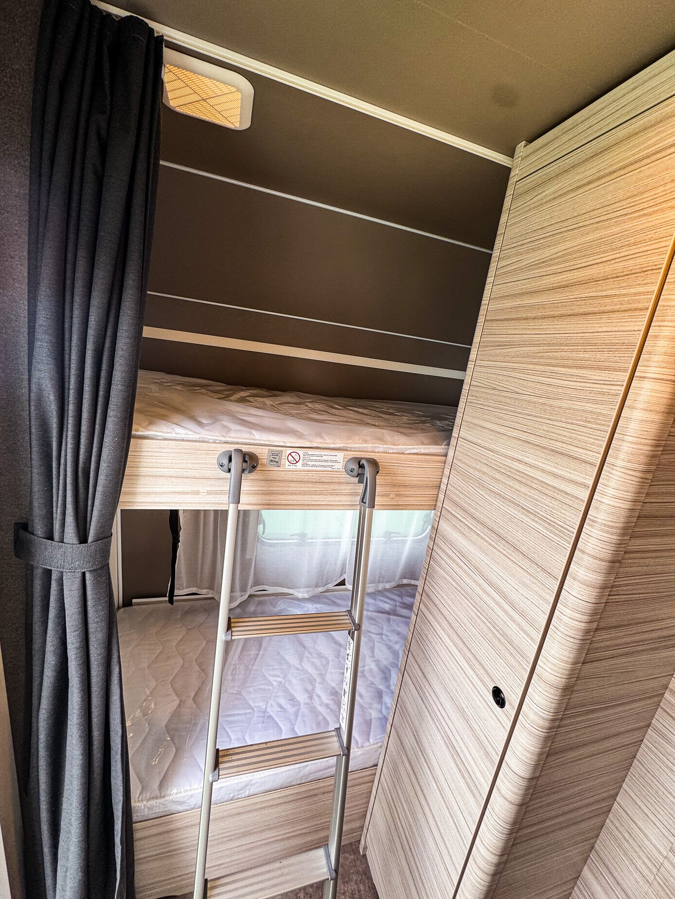 Dethleffs C-Joy 480 QLK Active Active-pakket foto 19