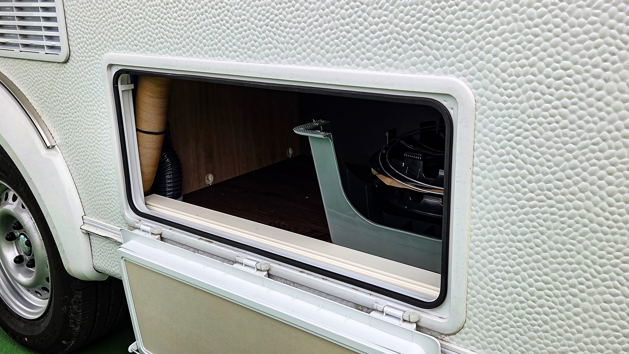 Knaus SPORT 400 LK 50% Deals foto 7