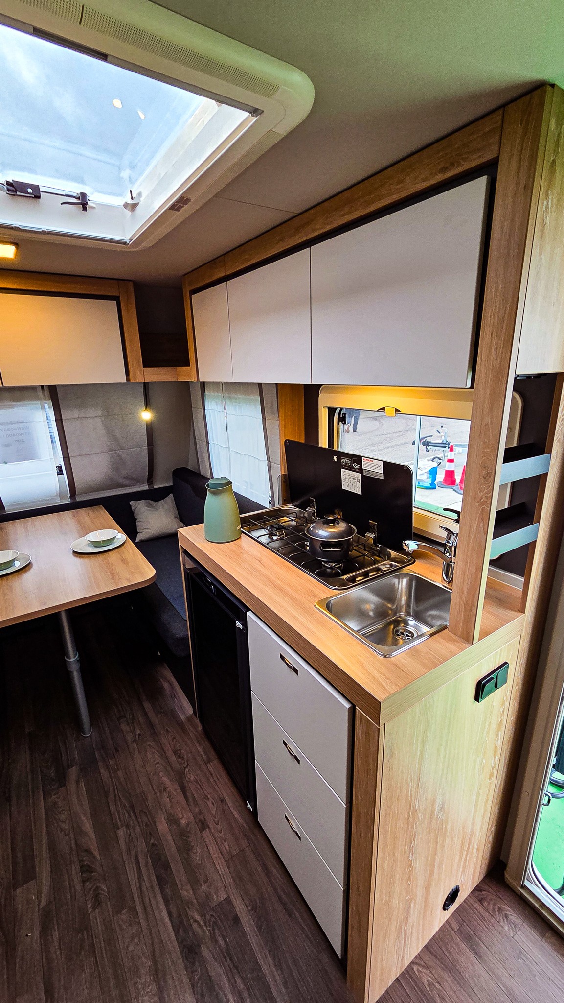 Knaus SPORT 400 LK 50% Deals foto 9