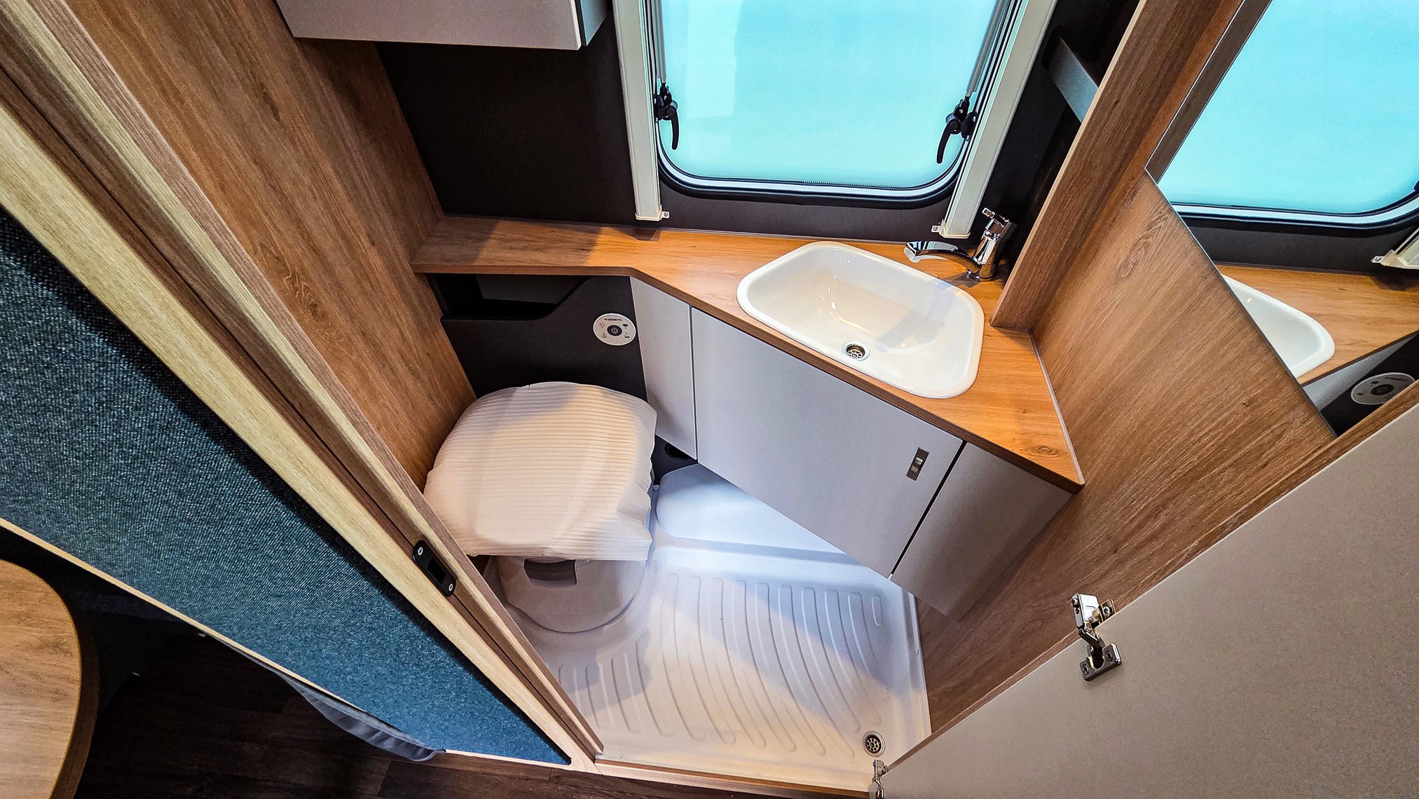 Knaus SPORT 400 LK 50% Deals foto 13