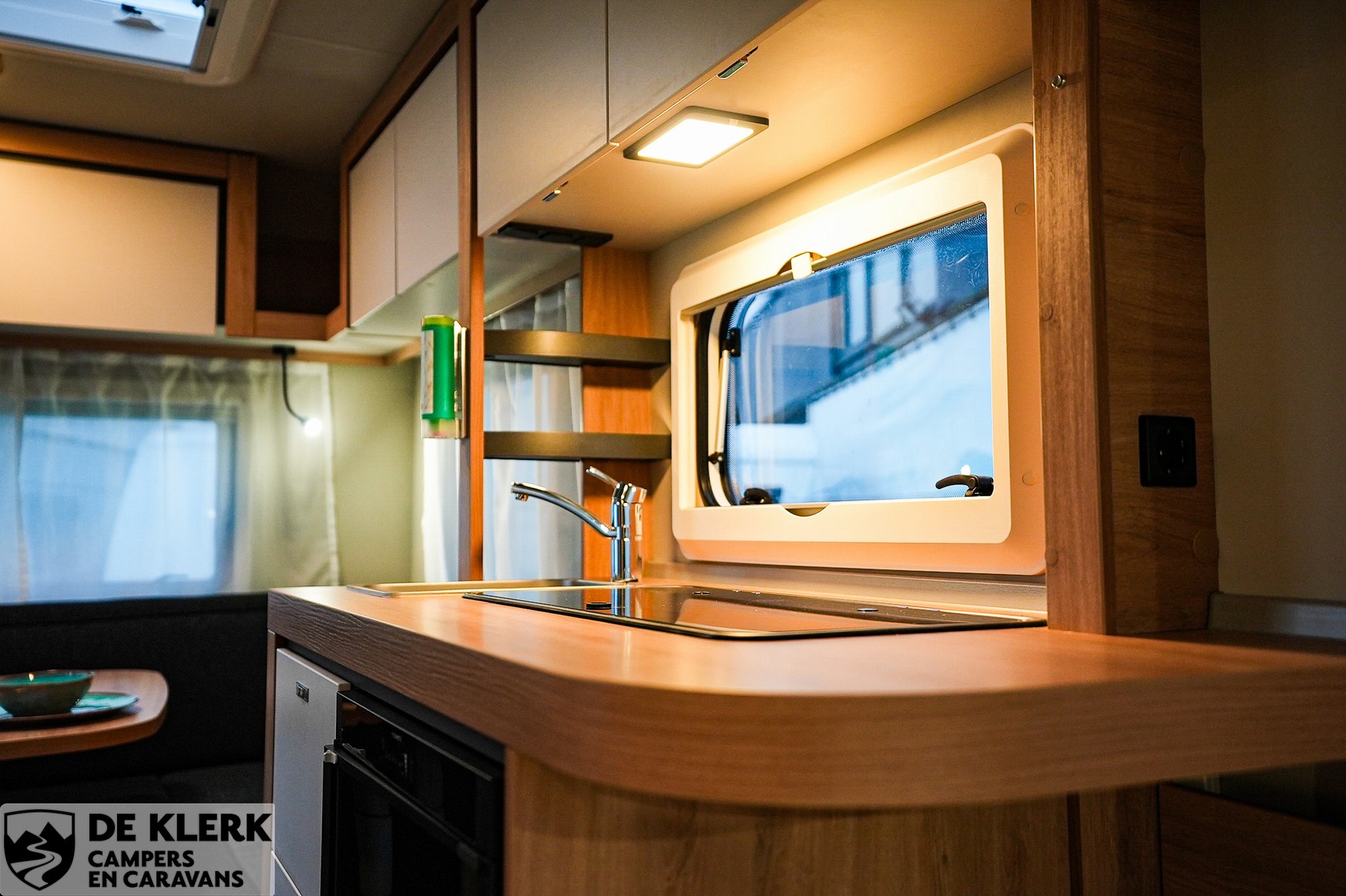 Knaus SPORT 450 FU gas uitvoering Gratis mover en luifel foto 18