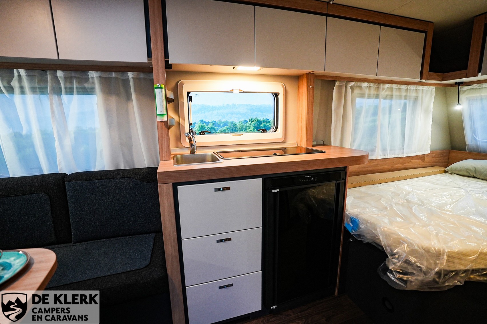 Knaus SPORT 450 FU gas uitvoering Gratis mover en luifel foto 10