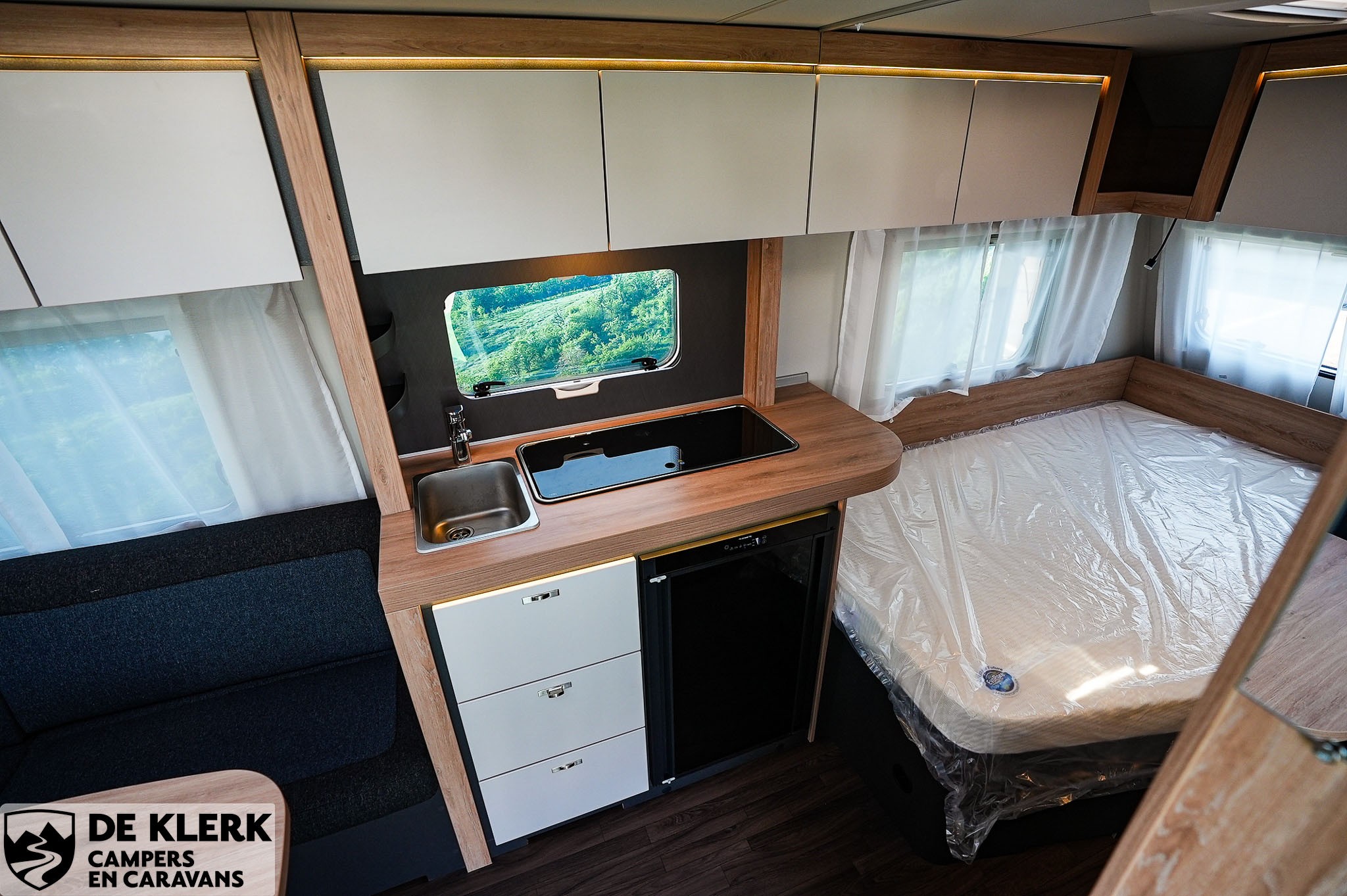 Knaus SPORT 450 FU gas uitvoering Gratis mover en luifel foto 10