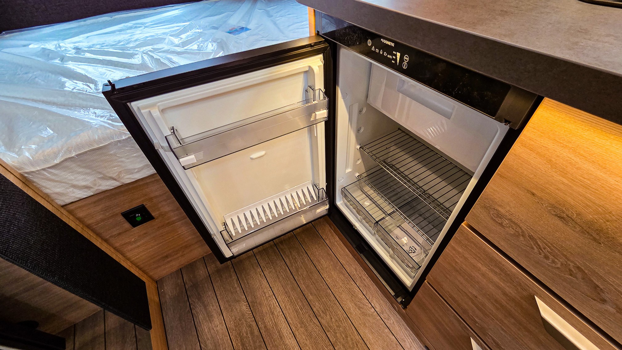 Knaus SUDWIND 420 QD Black Selection Campovolo grey 50% Deals foto 12