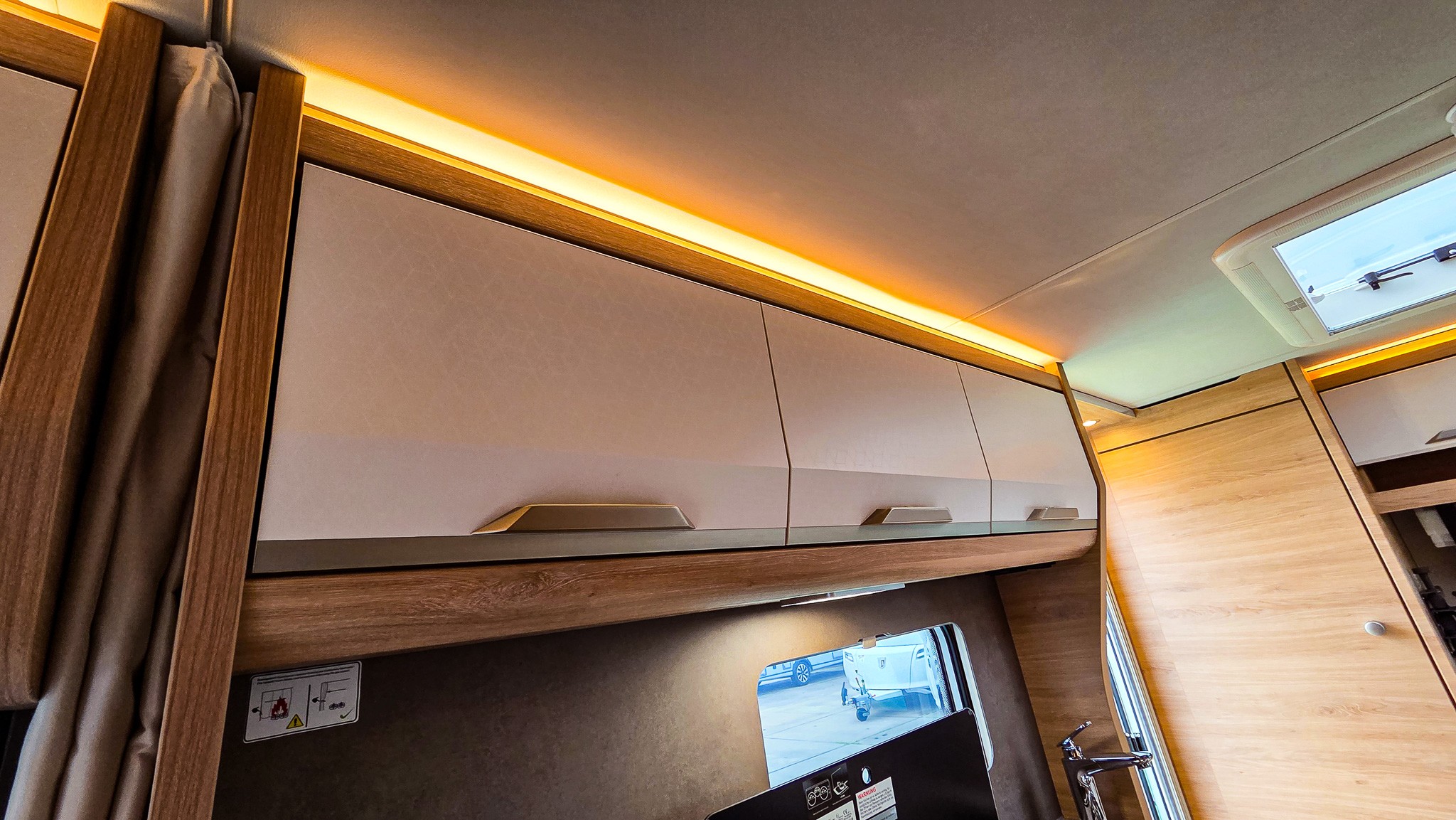 Knaus SUDWIND 420 QD Black Selection Campovolo grey 50% Deals foto 16