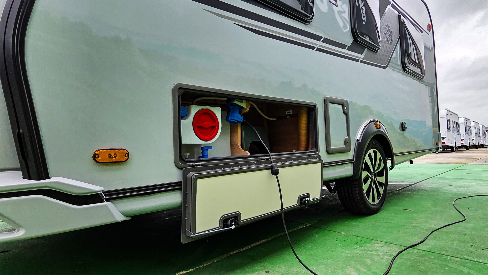 Knaus SUDWIND 420 QD Black Selection Campovolo grey 50% Deals foto 6